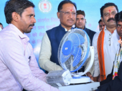 सोलर होमलाइट से कोंटा के दूरस्थ गांवों के बच्चों में फैलेगा शिक्षा का उजियारा