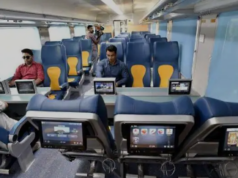 आईआरसीटीसी ने कैंसिल कर दिया कंफर्म टिकट, अब देना पड़ेगा भारी जुर्माना