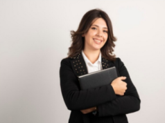 बैंक में 10वीं पास और ग्रेजुएट के लिए निकली नौकरियां, मिलेगी 54000 तक सैलरी