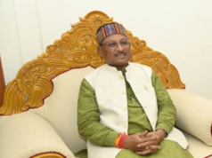 मुख्यमंत्री साय ने विधानसभा अध्यक्ष डॉ. रमन सिंह से उनके निवास में की सौजन्य मुलाकात