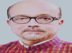 राज्यपाल रमेन डेका से सचिव श्री बोरा ने भेंट की