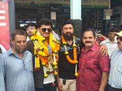 देहरादून में गोल्ड जीतकर लौटे अयान ख्वाजा का रायपुर रेलवे स्टेशन पर भव्य स्वागत