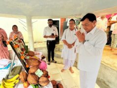गुरु पूर्णिमा पर उद्योग मंत्री श्री देवांगन में सद्गुरु कबीर आश्रम में की पूजा अर्चना कर लिया आशीर्वाद, प्रदेश वासियों के खुशहाली की कामना की