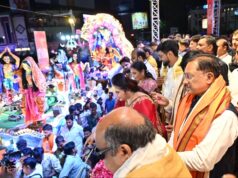 विविध पौराणिक प्रसंगों एवं आधुनिक घटनाओं पर आधारित सुसज्जित झांकियां बनी आकर्षण का केंद्र: झांकियों को देखने रायपुर में उमड़ा जनसैलाब….