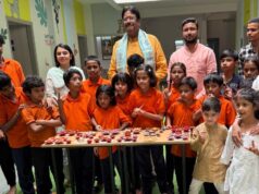 दिव्यांग बच्चों की मेहनत को मिला सहारा: अंजय शुक्ला ने कोपल वाणी से खरीदे 15,000 रुपये के दीपक, बढ़ाया उनका हौसला