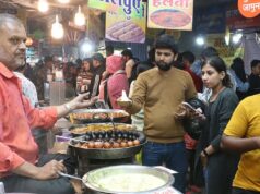 इंदौर : सराफा चौपाटी में परंपरागत व्यंजनों की दुकानों को लेकर निगम की बैठक, सैंडविच और चाइनिज स्टॉल पर उठे सवाल