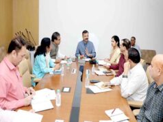 आम जनता तक पहुंचे विभाग की उपलब्धियां और नवाचार की जानकारी : मंत्री  सिंह