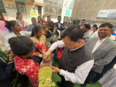 बच्चों को पोलियो की खुराक पिलाकर मंत्री लखनलाल देवांगन ने किया पल्स पोलियो अभियान का शुभारंभ….
