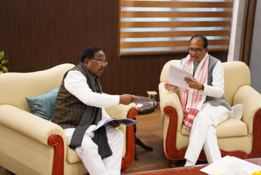 मंत्री रामविचार नेताम ने केन्द्रीय कृषि मंत्री चौहान से की मुलाकात: मक्का एवं दलहन प्रोत्साहन के लिए मिली 30.42 करोड़ की स्वीकृति, राज्य में मक्का एवं दलहन उत्पादन को मिलेगा बढ़ावा…..