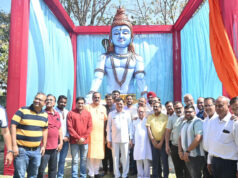 18 फीट ऊंचे शिव प्रतिमा का उद्योग मंत्री लखन लाल देवांगन ने पूजन अर्चना कर किया अनावरण, विभिन्न धार्मिक अनुष्ठानों में हुए सम्मिलित….