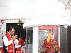 मुख्यमंत्री विष्णुदेव साय ने महालक्ष्मी मंदिर में की पूजा-अर्चना, प्रदेशवासियों की सुख-समृद्धि कामना की