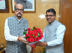 राज्यपाल डेका से अटल विश्वविद्यालय और ओपन विश्वविद्यालय के कुलपतियों की मुलाकात, शैक्षणिक विषयों पर हुई चर्चा…..