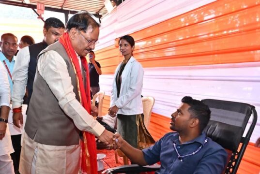 जन्मदिन पर सेवा का संदेश: मुख्यमंत्री विष्णु देव साय ने जन्मदिन पर रक्तदान शिविर का किया शुभारंभ….