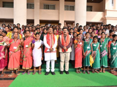 अबुझमाड़िया युवाओं ने अनुभव की लोकतंत्र की कार्यप्रणाली, उपमुख्यमंत्री विजय शर्मा ने अबुझमाड़िया युवाओं से किया आत्मीय संवाद…..