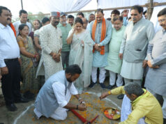 धरसींवा के सरोना में 100 बिस्तर वाले नवीन अस्पताल का भूमिपूजन, स्वास्थ्य सुविधाओं को मिलेगा बड़ा विस्तार: स्वास्थ्य मंत्री श्याम बिहारी जायसवाल…..