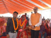 सामूहिक विवाह कार्यक्रम में शामिल हुए राज्यपाल, नवविवाहित जोड़ों को प्रदान किया आशीर्वाद…..