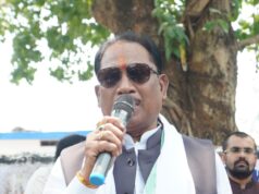 गांव की चौपाल में दिखी मुख्यमंत्री की सादगी और संवेदनशीलता,पीपल के पेड़ तले खाट पर बैठकर ग्रामीणों से किये सीधा संवाद…