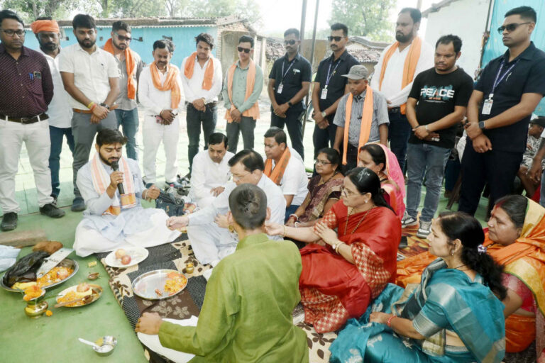 निगम के 06 वार्डो में होंगे 01 करोड़ 08 लाख रू. के नये विकास कार्य, उद्योग मंत्री लखनलाल देवांगन के मुख्य आतिथ्य एवं महापौर श्रीमती संजूदेवी राजपूत की अध्यक्षता में किया गया इन विकास कार्यो का भूमिपूजन….