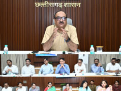 मुख्य सचिव विकासशील ने सचिवों की ली उच्च स्तरीय बैठक, विभागों के महत्वपूर्ण कार्यों एवं योजनाओं के क्रियान्वयन की समीक्षा की….