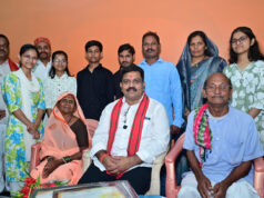तीन बहनों ने एक साथ पास की नीट परीक्षा, उप मुख्यमंत्री विजय शर्मा ने घर पहुंचकर दी बधाई…..
