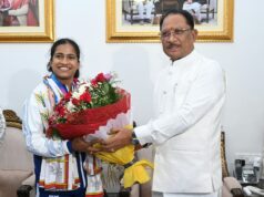 राष्ट्रमंडल खेलों की रजत पदक विजेता ज्ञानेश्वरी यादव का मुख्यमंत्री निवास में भव्य स्वागत, मुख्यमंत्री विष्णु देव साय ने की 30 लाख रुपये प्रोत्साहन राशि और आउट ऑफ टर्न डीएसपी पद पर पदोन्नति की घोषणा….