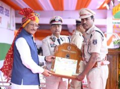 मुख्यमंत्री विष्णु देव साय के करकमलों से उत्कृष्ट सेवा के लिए सम्मानित हुए पुलिस एवं नगर सेना के अधिकारी-कर्मचारी…..