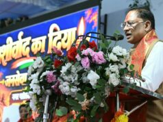 सवा लाख ‘आशीर्वाद के दीपों’ से जगमगाया खारुन तट, प्रधानमंत्री नरेंद्र मोदी के स्वस्थ और दीर्घायु जीवन के लिए हुई महाआरती….