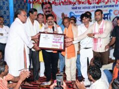 वर्षों पुरानी मांग हुई पूरी, राजपत्र लेकर गांव पहुंचे उप मुख्यमंत्री विजय शर्मा, चंदनपुर को मिली नई पहचान…