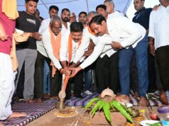 उप मुख्यमंत्री एवं कवर्धा विधायक विजय शर्मा ने 78.51 लाख रुपए के दो सीसी सड़क सह नाली निर्माण कार्यों का किया भूमिपूजन….